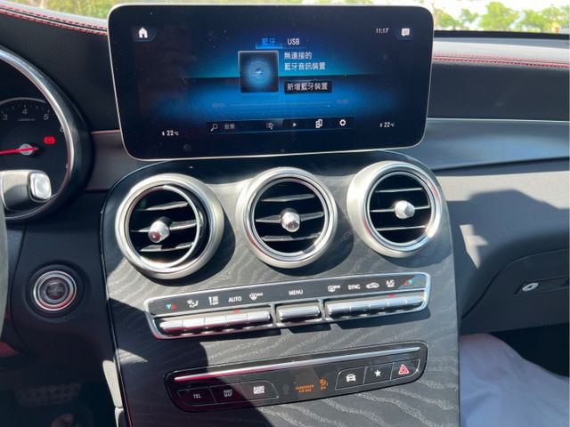 2023 Benz GLC300 Coupe AMG 台灣未領牌  里程3.9萬公里 全車原版件  第16張相片