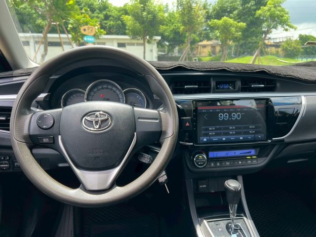 2015 Toyota Altis 1.8 經典版 僅跑21.6萬 里程保證 保證無重大事故 無泡水  第6張相片