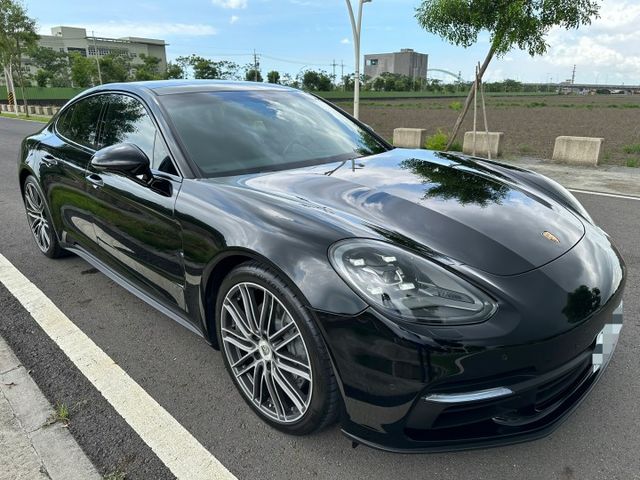 2017 Porsche Panamera 4S 僅跑6萬 原版件 恆時四輪驅動系統及八速保時捷雙離合器變速箱  第2張相片