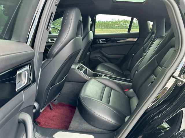2017 Porsche Panamera 4S 僅跑6萬 原版件 恆時四輪驅動系統及八速保時捷雙離合器變速箱  第8張相片
