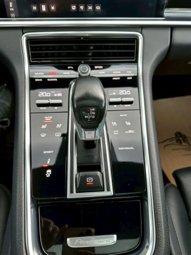 2017 Porsche Panamera 4S 僅跑6萬 原版件 恆時四輪驅動系統及八速保時捷雙離合器變速箱  第12張相片