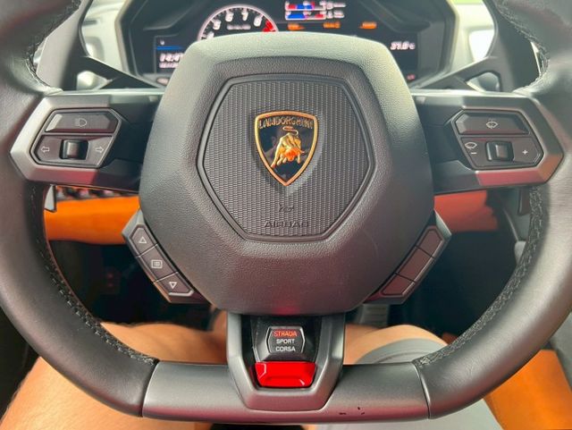 2014/15年式 LP610-4  改裝：新款小牛tecnica全碳纖維外觀  超炸排氣管 鍛造鋁圈  第18張相片