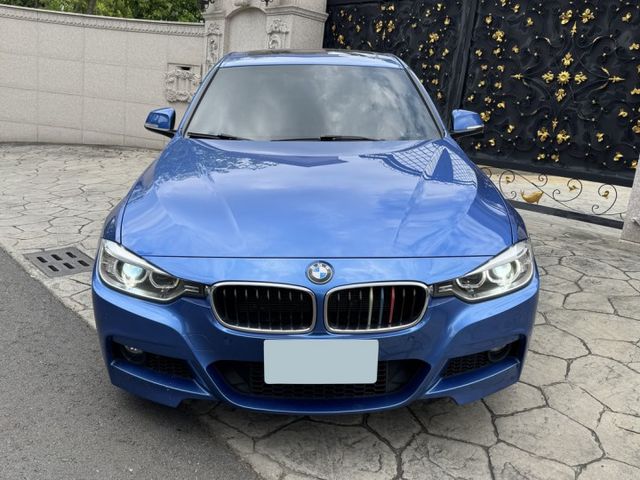 2015 BMW 328i XDrive 稀有紅內裝 超級熱情辣椒紅  第2張相片