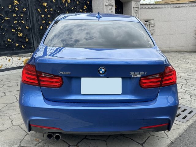 2015 BMW 328i XDrive 稀有紅內裝 超級熱情辣椒紅  第5張相片