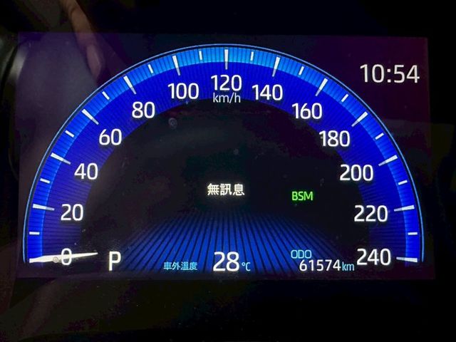 2021 Toyota Altis 尊爵版 僅跑6.1萬公里 里程保證、原版件、無泡水  第9張相片