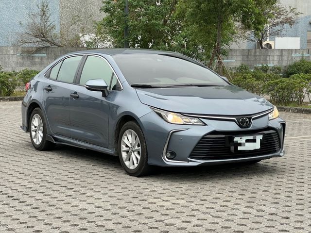 2020 TOYOTA ALTIS 尊爵版 原版件 無重大事故 全原廠保養 里程僅跑9.4萬公里  第2張相片