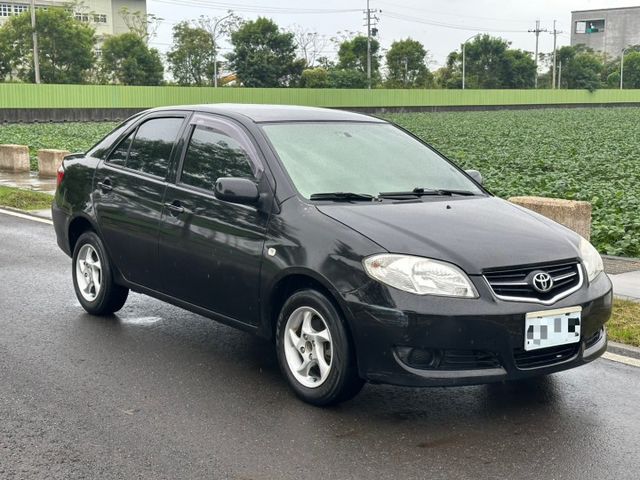 2012 Toyota VIOS 黑色 里程23.6萬公里、保證里程、無泡水 重點配備：安卓機藍牙娛樂系統、倒車顯影  第2張相片