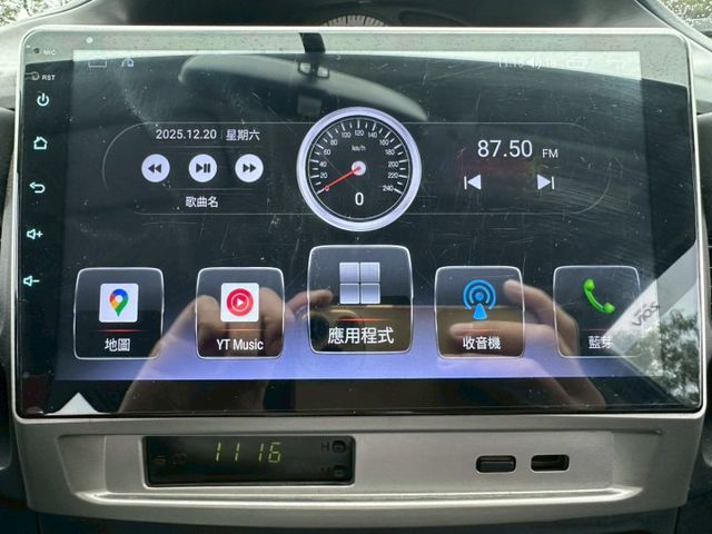 2012 Toyota VIOS 黑色 里程23.6萬公里、保證里程、無泡水 重點配備：安卓機藍牙娛樂系統、倒車顯影  第8張相片