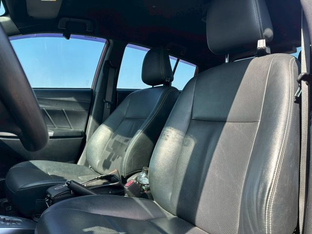 2014 Toyota Yaris 璀璨橘 僅跑10.6萬保證里程、無重大事故、無泡水  第6張相片