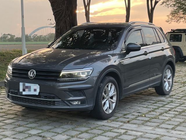 2018 VW TIGUAN 330 灰 僅跑6.3萬 里程保證 無重大事故 無泡水  第1張相片