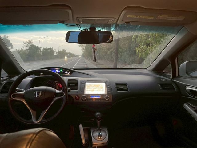 2011 Honda Civic K12 1.8 白 換上帥帥的空力套件 等帥帥的你來開~  第8張相片