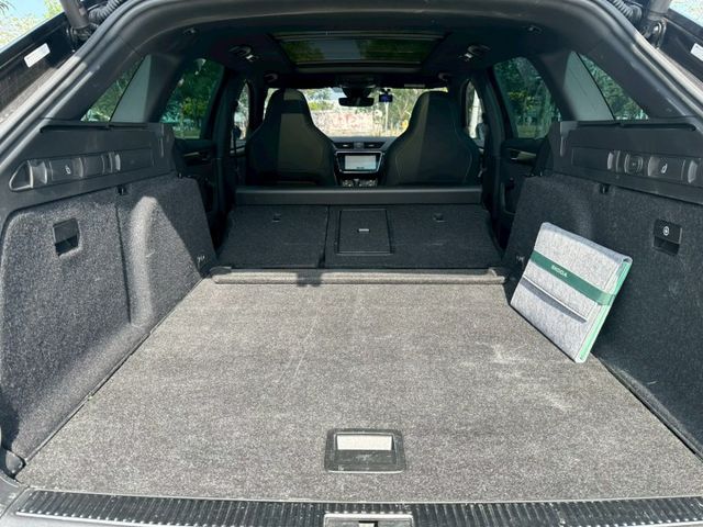 2023 Skoda Superb Combi 2.0 TSI Sportline  獨具風格旅行車  第15張相片