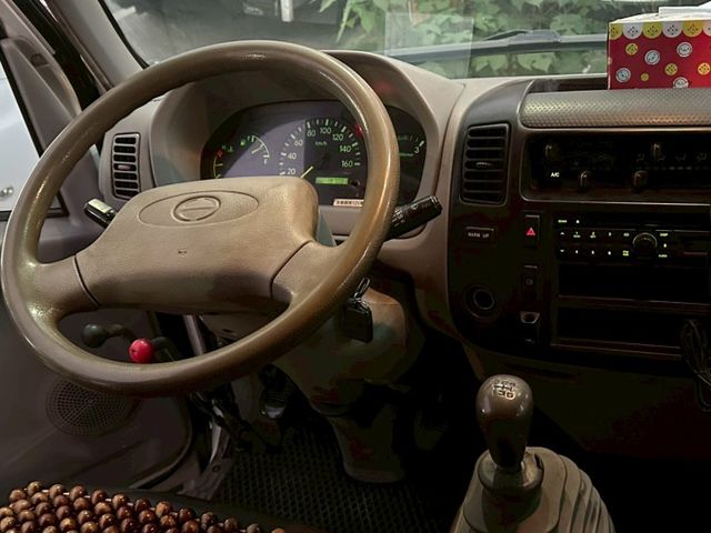 2011 國瑞 Hino300 白 里程僅跑19.7萬保證里程、無泡水、無重大事故 舉斗車、白鐵包邊11.5呎  第9張相片