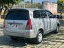 2015 Toyota Innova 2.0 銀 保證里程、無重大事故、無泡水 重點配備：倒車顯影、娛樂顯示屏幕、後座傾  第4張縮圖