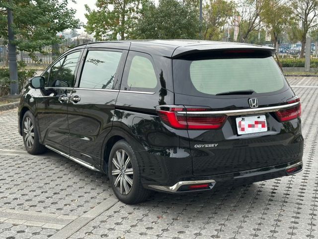 2021 Honda 奧德賽2.4 保證里程、原版件、無泡水  第3張相片