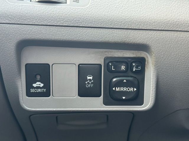 08年ALTIS 神車，不怕操、很好養～里程30萬。 有恆溫、免鑰匙、定速、天窗、倒車攝影、電折後視鏡  第10張相片