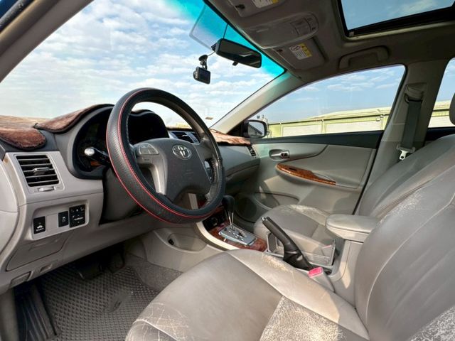 08年ALTIS 神車，不怕操、很好養～里程30萬。 有恆溫、免鑰匙、定速、天窗、倒車攝影、電折後視鏡  第12張相片