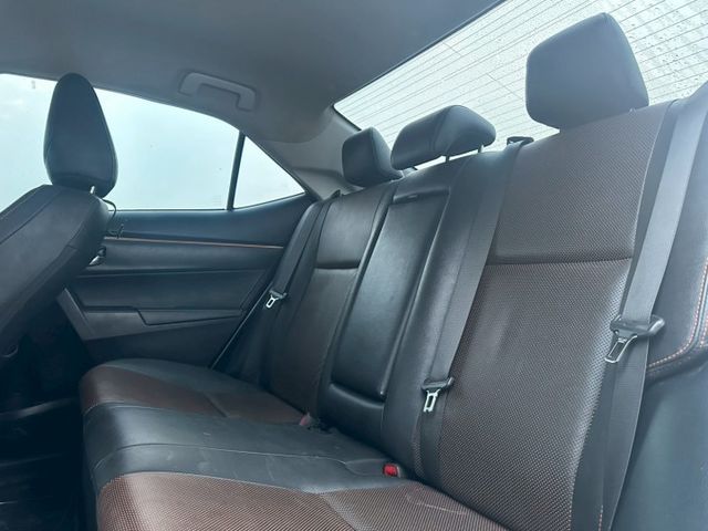 2016 Toyota Altis X版 僅跑14.7萬保證里程 X版獨特空力套件  第4張相片