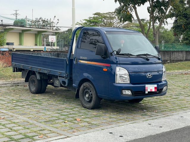 2023 Hyundai Porter 手排 3人座 小霸王 3.5噸 僅跑4.4萬 里程保證 原廠保養 原廠保固  第1張相片