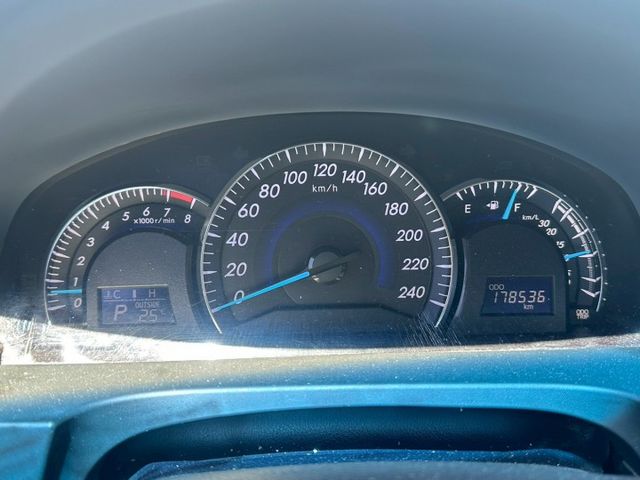 2016 Toyota Camry 2.0 保證里程、原版件、無泡水 重點配備：安卓機、倒車顯影、摸門解鎖、一鍵啟動  第7張相片