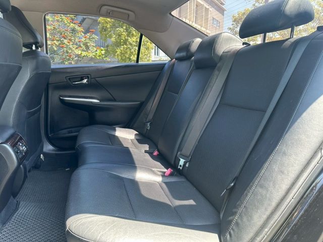 2016 Toyota Camry 2.0 保證里程、原版件、無泡水 重點配備：安卓機、倒車顯影、摸門解鎖、一鍵啟動  第9張相片