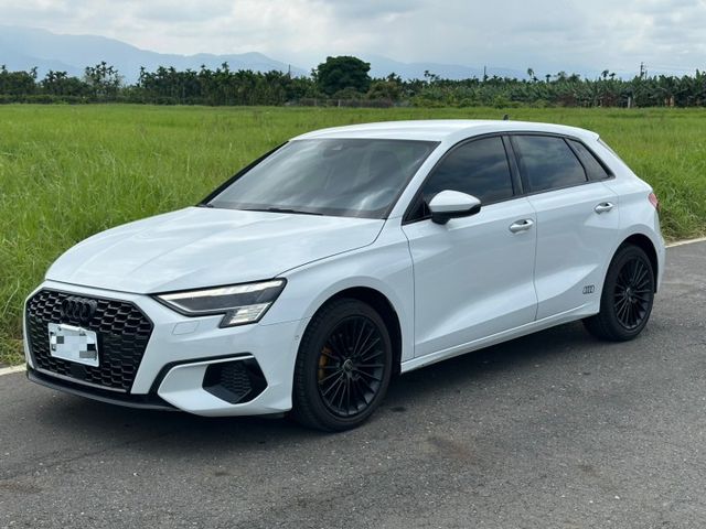 2023 Audi A3 30TFSI Advanced Sport back 1.0輕油電 保證里程、原版件、無泡水  第1張相片