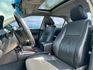 2012 Toyota Camry 2.5汽油 僅跑17.7萬保證里程、原版件、無泡水 重點配備：摸門解鎖、一鍵啟動  第5張縮圖