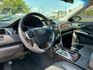 2014 Toyota Camry 2.5油電 保證里程、無泡水、原版件 重點配備：摸門解鎖、一鍵啟動、恆溫空調  第4張縮圖
