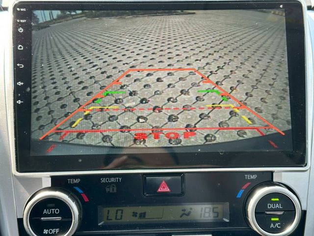 2013 Toyota Camry 2.5油電 僅跑8.9萬保證里程、無重大事故、無泡水 重點配備：一鍵啟動、摸門解鎖  第6張相片