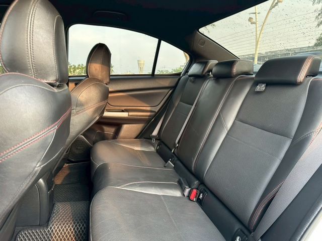 2015 Subaru WRX 2.04WD 僅跑11.9萬公里、原版件、無泡水 重點配備：摸門解鎖、一鍵啟動、安卓機  第8張相片