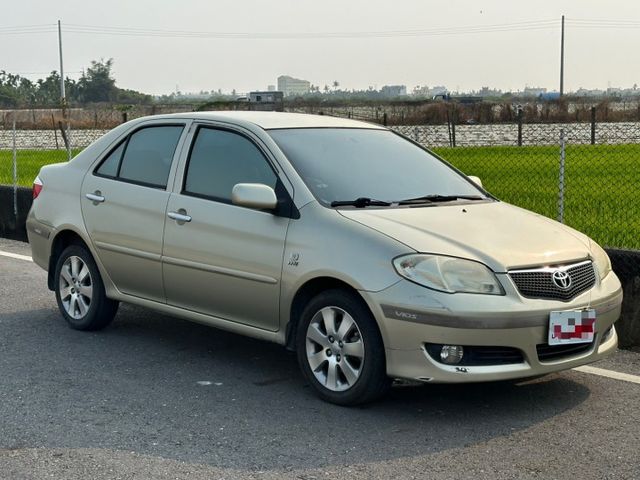 2006 Toyota VIOS 香檳色 僅跑11.9萬、原版件、無泡水 已加裝行車記錄器前後錄，通勤代步真安心  第1張相片