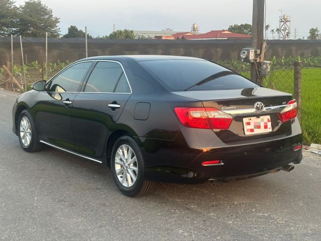 2012 Toyota Camry 2.0黑 僅跑21.1萬保證里程、無重大事故、無泡水 重點配備：安卓機、倒車顯影、恆  第4張相片