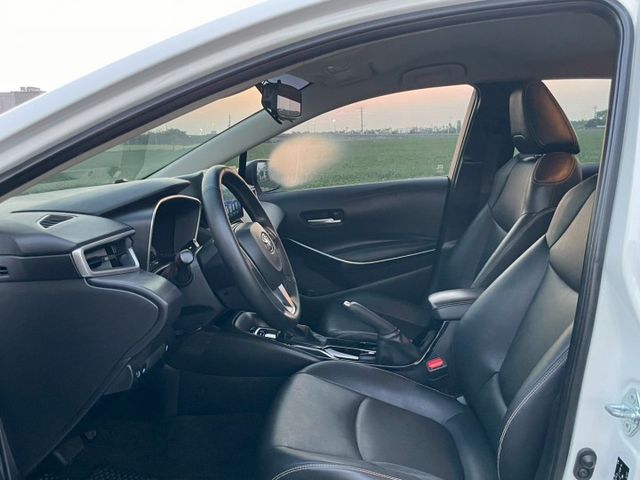 2020 Toyota Altis 1.8 保證里程、無重大事故、無泡水 重點配備：一鍵啟動、摸門解鎖、恆溫空調  第7張相片