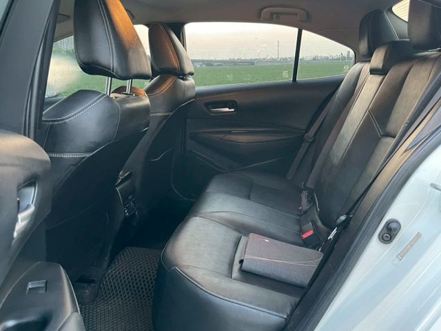 2020 Toyota Altis 1.8 保證里程、無重大事故、無泡水 重點配備：一鍵啟動、摸門解鎖、恆溫空調  第8張相片