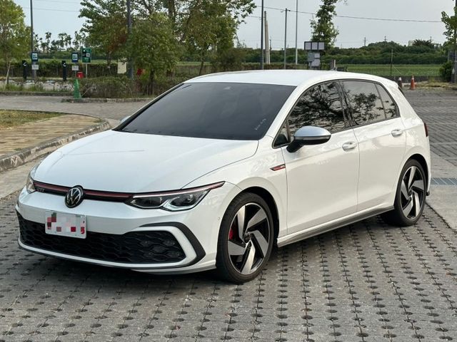 2024 Volkswagen Golf GTI 2.0 僅跑1.6萬 里程保證 原廠保養 原廠保固 原版件  第11張相片