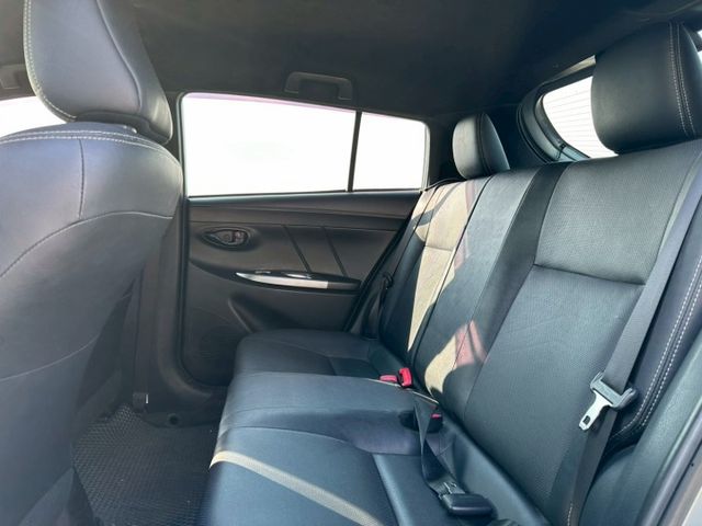 2015 TOYOTA YARIS 1.5 -里程僅跑9.5萬公里 里程保證- -原版件 可認證 保證無重大事故- -內  第10張相片