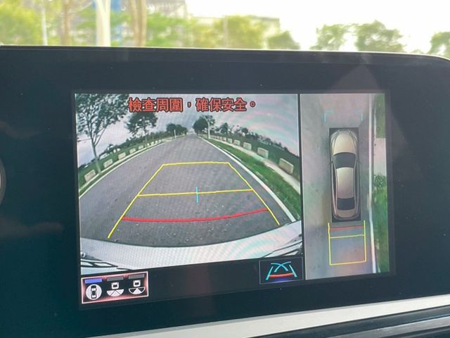 2022 Lexus ES250 F-Sport 鈦色 僅跑4.6萬 里程保證 原版件 保證無重大事故 無泡水 重點配備  第8張相片