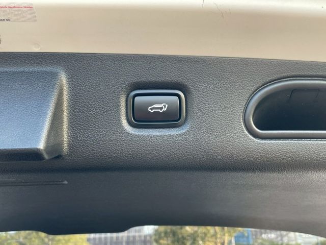 2024 Hyundai Custin 1.5T GLT-B 僅跑3.1萬 里程保證 原版件 保證無重大事故 無泡水 重  第11張相片