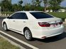 2015 Toyota Camry 2.0 天使白 保證里程、無重大事故、無泡水 重點配備：一鍵啟動、摸門解鎖、安卓機、  第3張縮圖