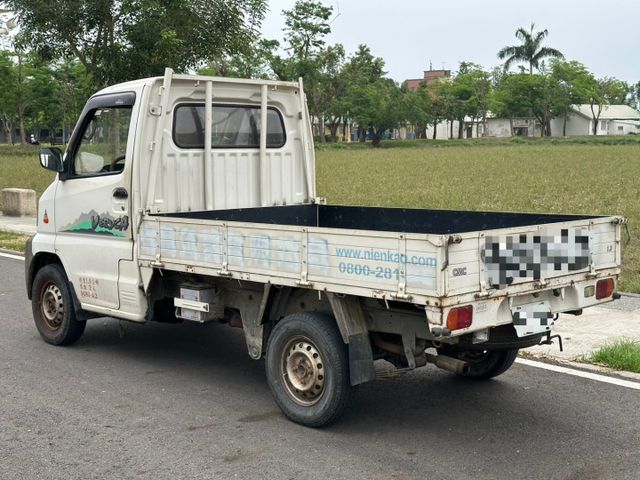 冷氣很涼！冷氣很涼！ 2010 Mitsubishi Veryca貨車1.3 還跑不到20萬！保證里程、無重大事故、無泡  第4張相片