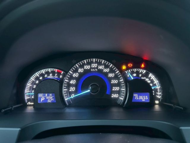 2015 Toyota Camry 2.0黑 僅跑15.4萬保證里程、原版件、無泡水 我知道這是經典版的，限時優惠買車直  第8張相片