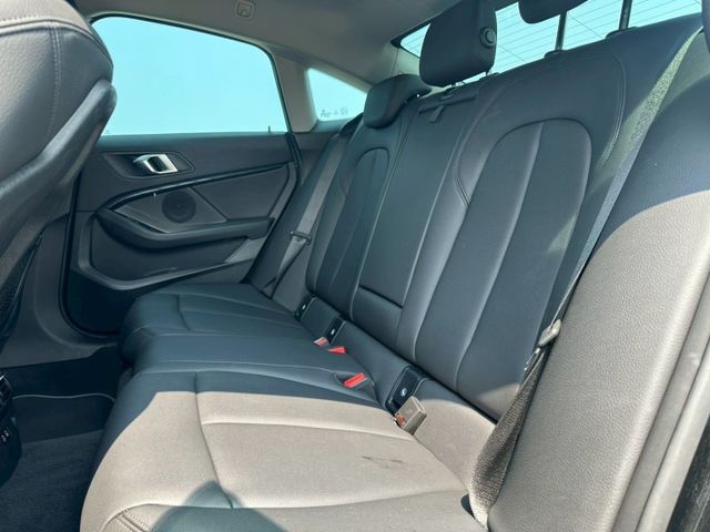 2021 BMW 218 Gran coupe 1.5 保證里程3.6萬、原版件、無泡水 標配5AU、車內配備齊全，專為  第9張相片