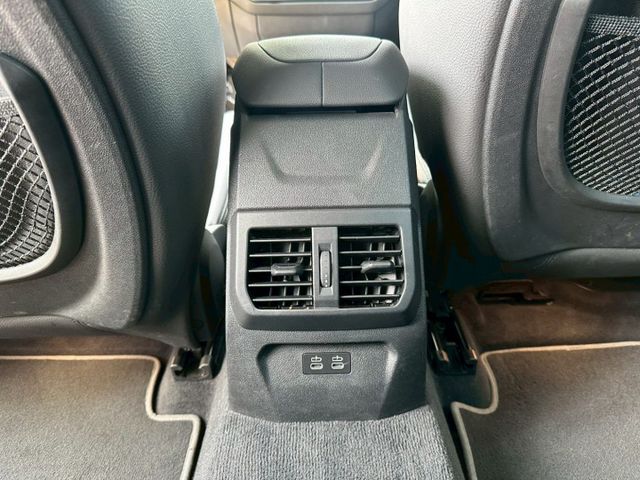 2021 BMW 218 Gran coupe 1.5 保證里程3.6萬、原版件、無泡水 標配5AU、車內配備齊全，專為  第14張相片