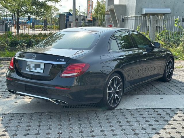 2017 Mercedes Benz E43 3.0 4MATIC 才跑5.3萬保證里程、原版件、無泡水  第4張相片