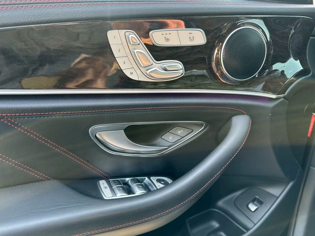 2017 Mercedes Benz E43 3.0 4MATIC 才跑5.3萬保證里程、原版件、無泡水  第9張相片