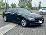 2012 BMW 730i 黑 才跑6.7萬保證里程、無重大事故、無泡水 重點配備：通風記憶座椅、四驅恆溫空調、車門電動  第2張縮圖