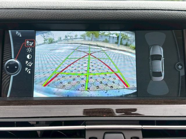 2012 BMW 730i 黑 才跑6.7萬保證里程、無重大事故、無泡水 重點配備：通風記憶座椅、四驅恆溫空調、車門電動  第9張相片