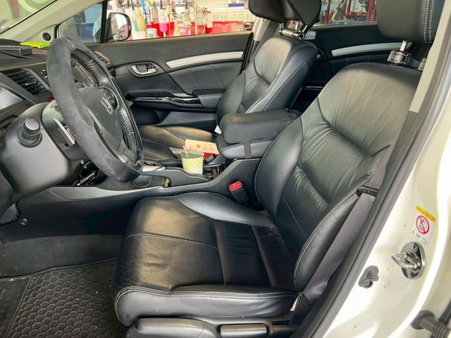 2014 Honda Civic  僅跑14萬保證里程、無泡水 前後底盤強化拉桿  雙出中尾段排氣管（有閥門、原廠排氣管  第6張相片