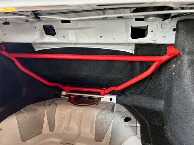 2014 Honda Civic  僅跑14萬保證里程、無泡水 前後底盤強化拉桿  雙出中尾段排氣管（有閥門、原廠排氣管  第8張相片
