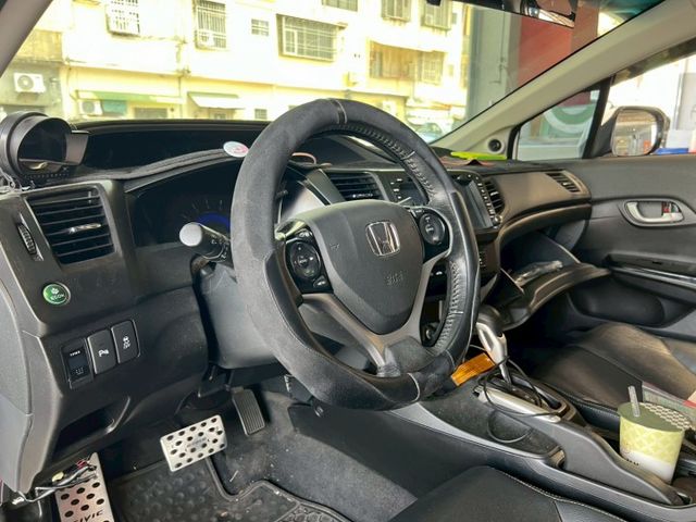 2014 Honda Civic  僅跑14萬保證里程、無泡水 前後底盤強化拉桿  雙出中尾段排氣管（有閥門、原廠排氣管  第10張相片